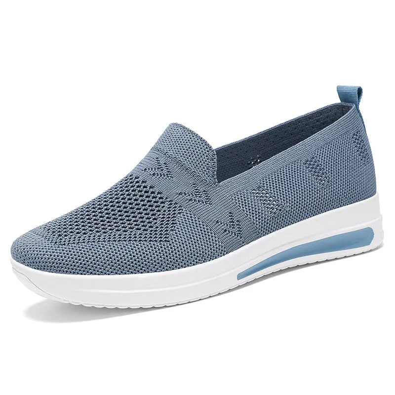 Breathable and Fashionable Slip-On Sneakers for a Classic Minimalist Look