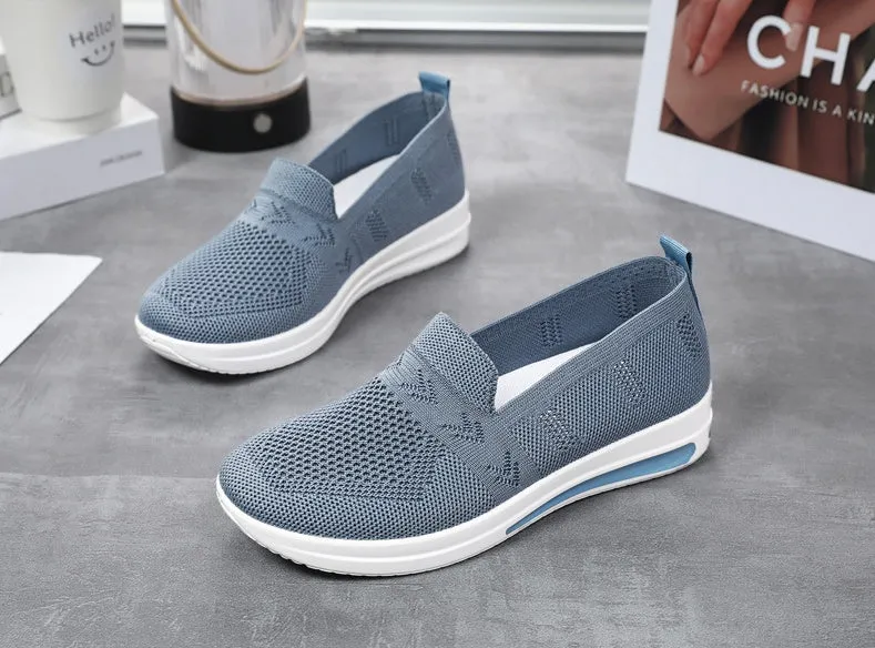 Breathable and Fashionable Slip-On Sneakers for a Classic Minimalist Look