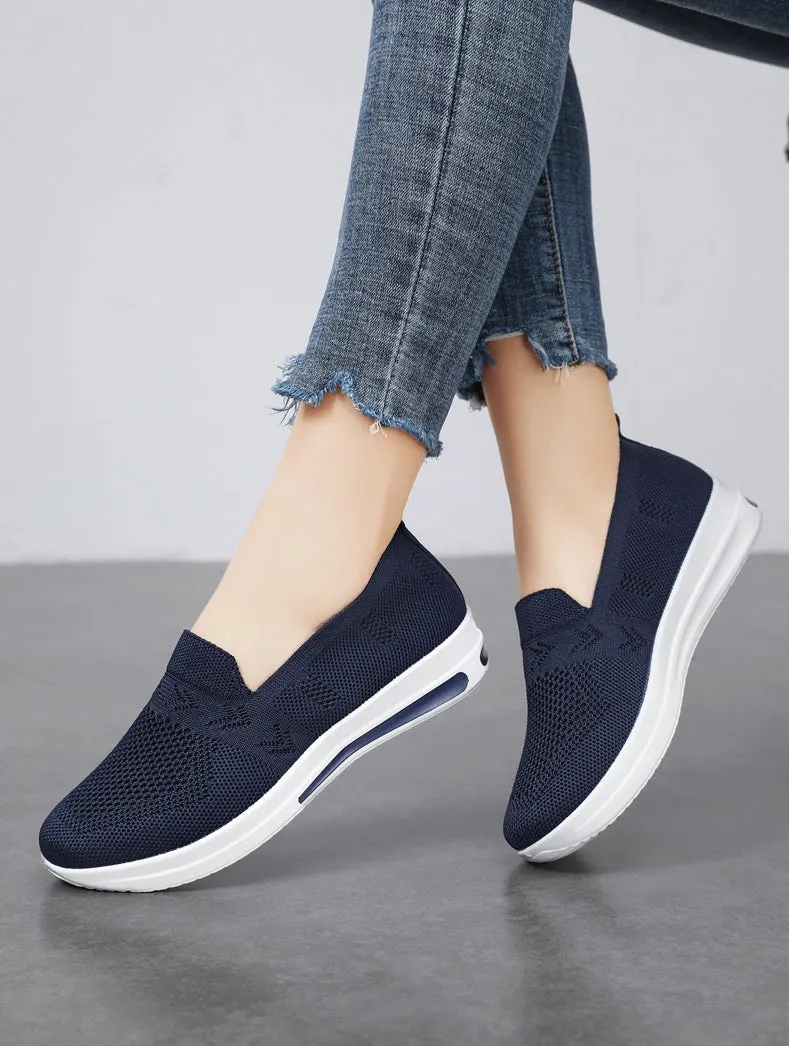 Breathable and Fashionable Slip-On Sneakers for a Classic Minimalist Look