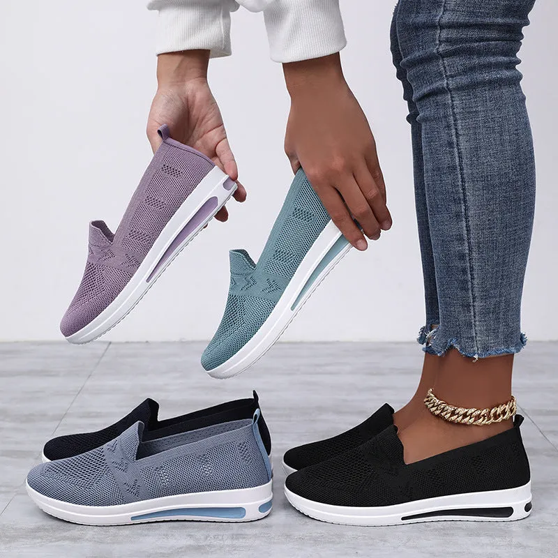Breathable and Fashionable Slip-On Sneakers for a Classic Minimalist Look