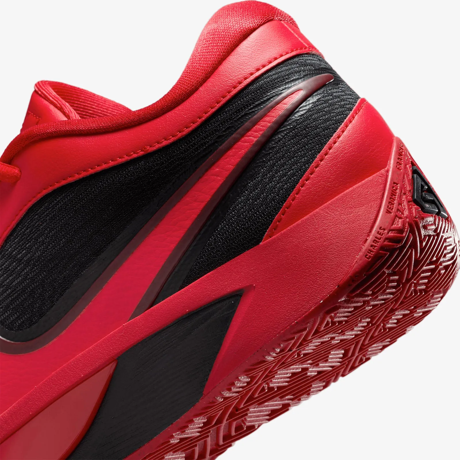 Giannis Freak 6 - Black/University Red