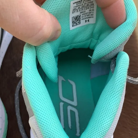 Under Armour Curry 3 shoes.