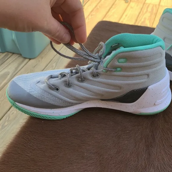Under Armour Curry 3 shoes.