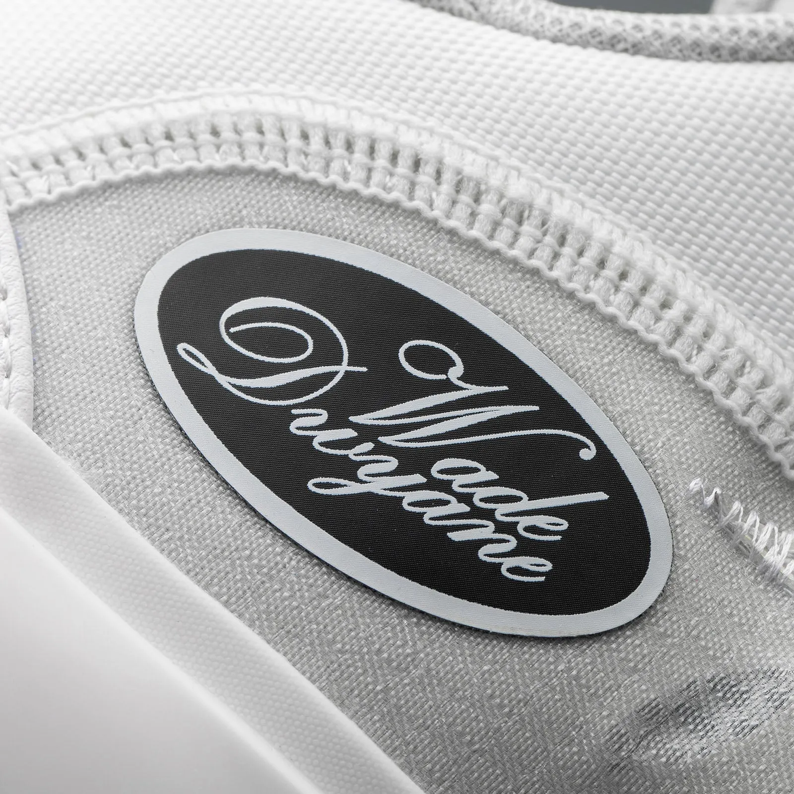 WOW 10 Low - 'White'