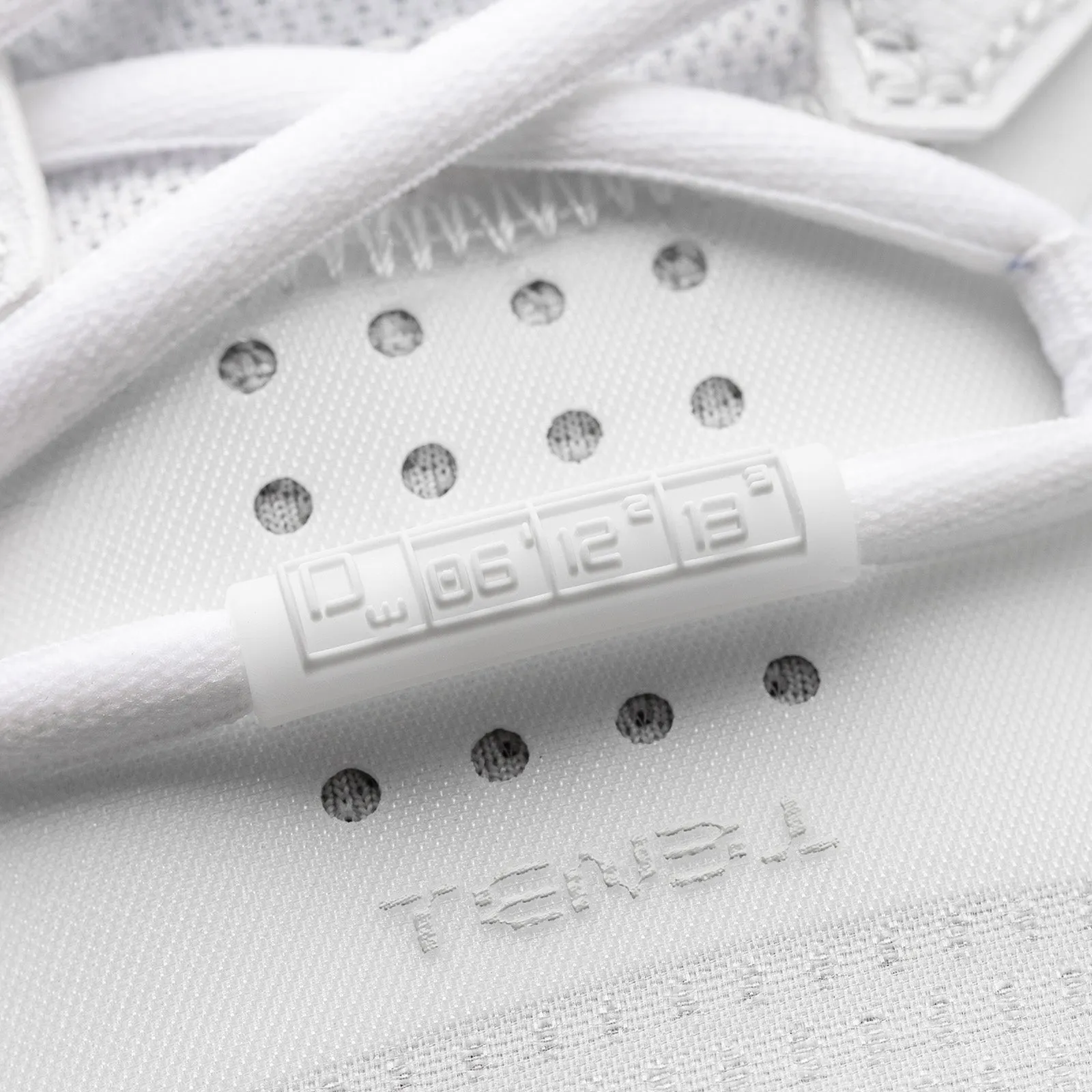 WOW 10 Low - 'White'
