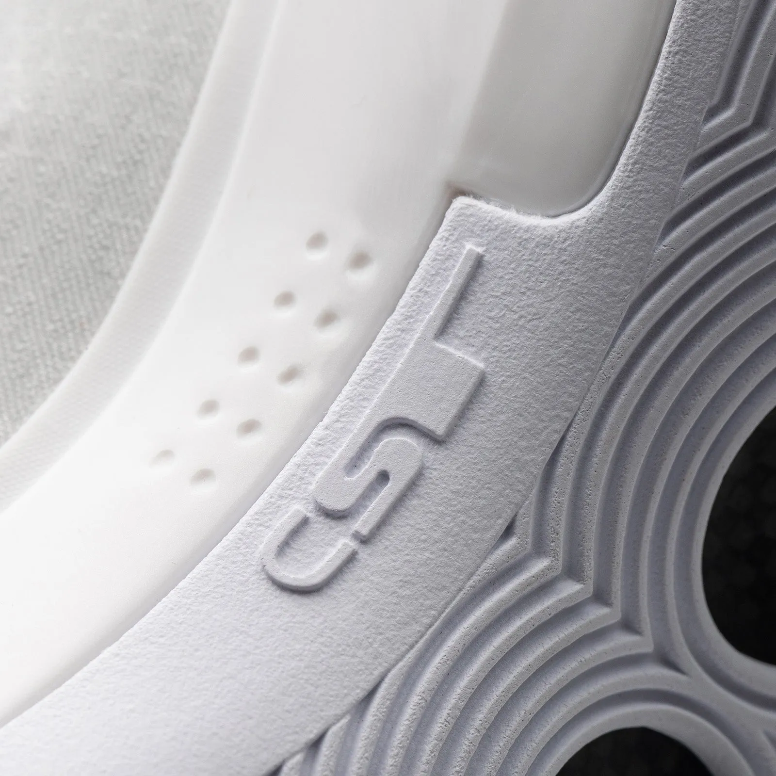 WOW 10 Low - 'White'